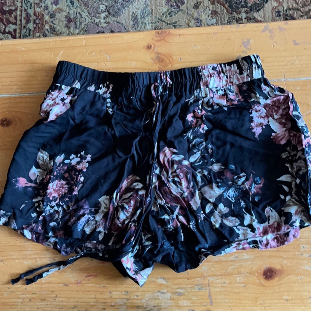 Adorable lightweight dressy summer shorts